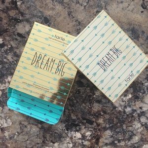 Dream big pallet by tarte